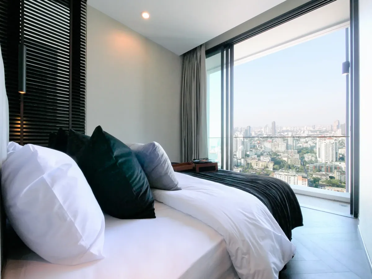 CondoSukhumvit, Asoke, Thonglor : The Esse Sukhumvit 36 Three bedroom condo for rent and sale