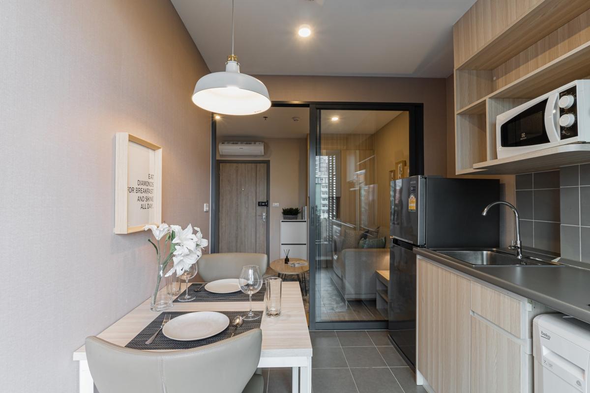ขายคอนโดบางนา แบริ่ง ลาซาล : Ideo O2 Bang Na 1 bedroom condo for sale with tenant