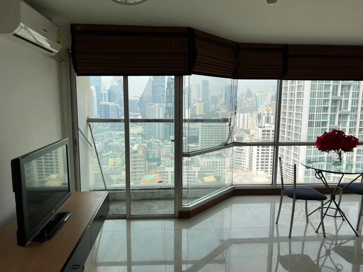 ขายคอนโดนานา : Sukhumvit Suite 1 bedroom condo for sale