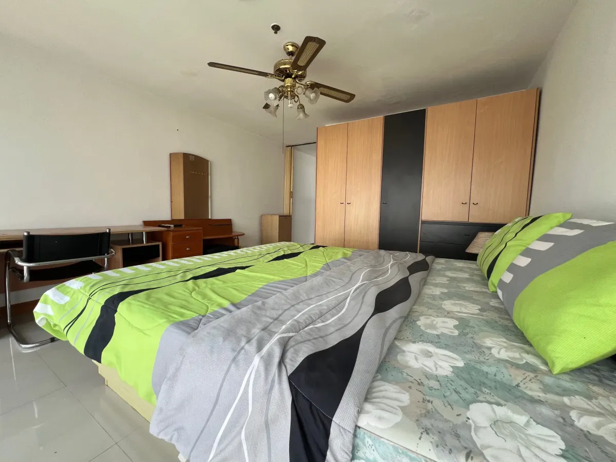 ขายคอนโดนานา : Sukhumvit Suite 1 bedroom condo for sale