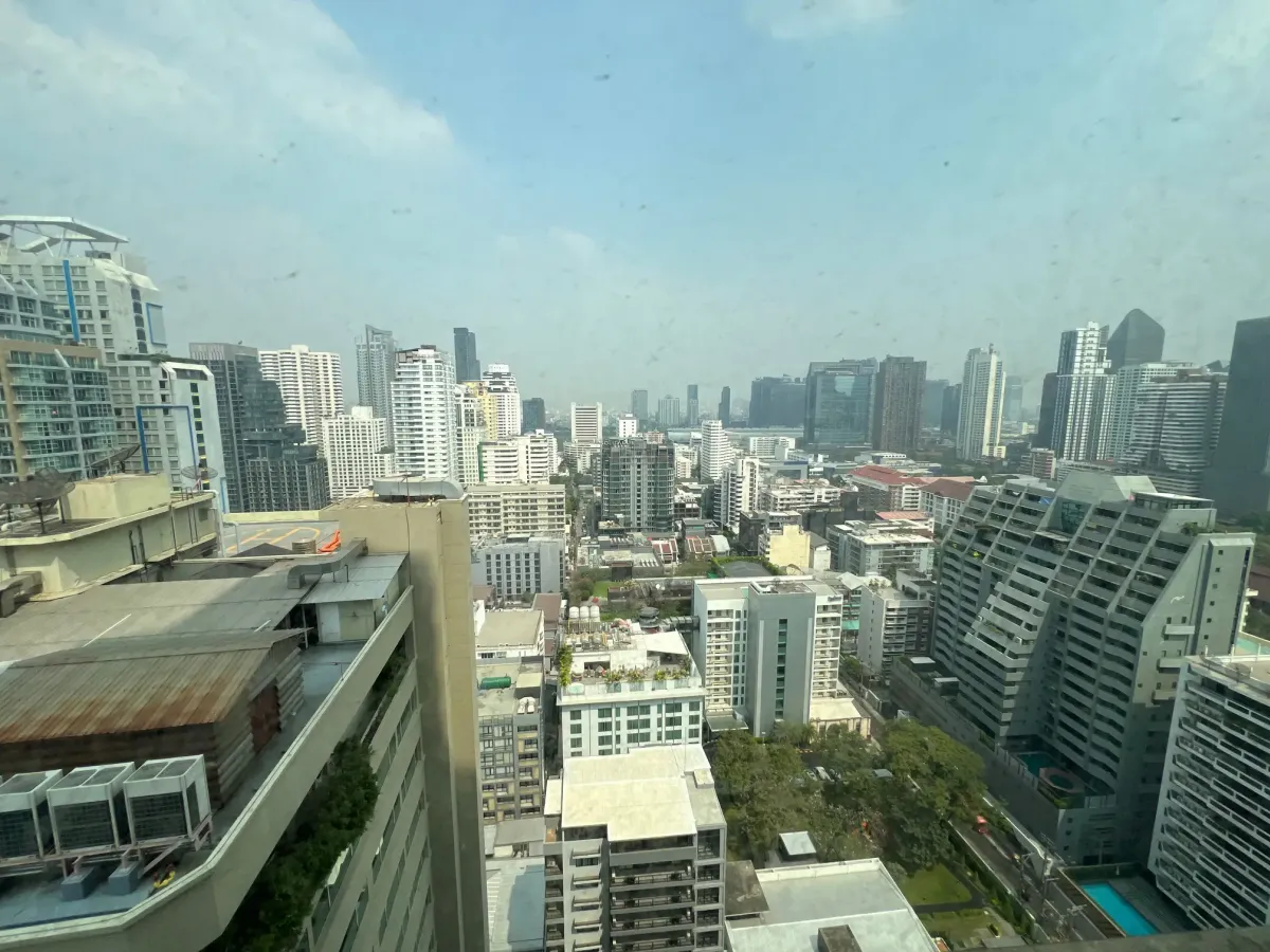 ขายคอนโดนานา : Sukhumvit Suite 1 bedroom condo for sale