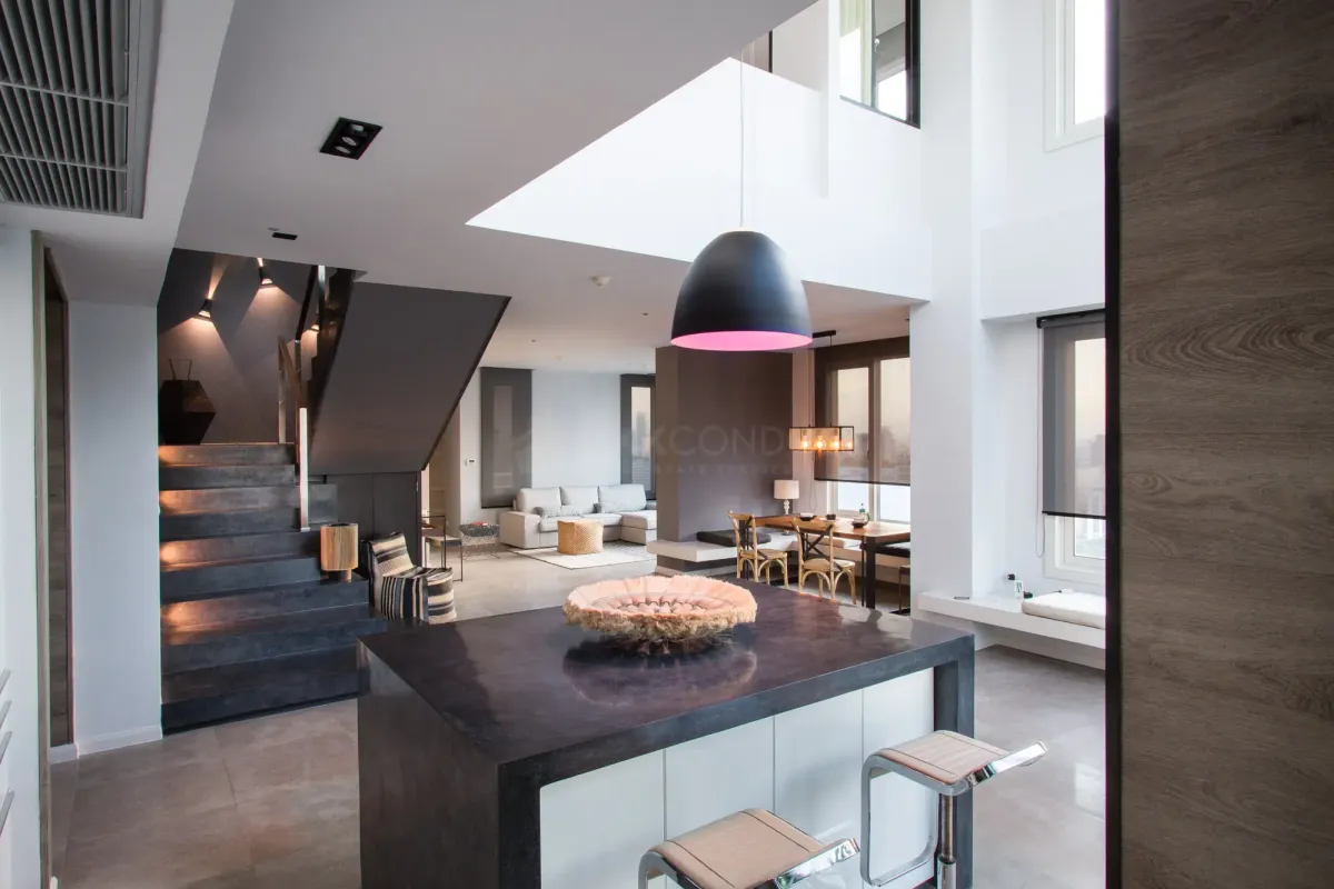 CondoWitthayu, Chidlom, Langsuan, Ploenchit : Penthouse for rent and sale at Manhattan Chidlom