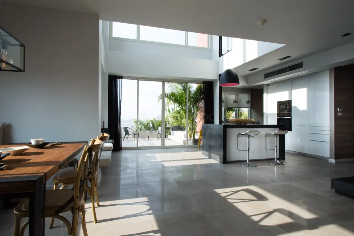 CondoWitthayu, Chidlom, Langsuan, Ploenchit : Penthouse for rent and sale at Manhattan Chidlom