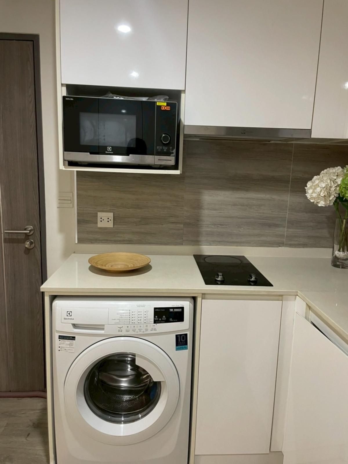 For RentCondoWitthayu, Chidlom, Langsuan, Ploenchit : 03/04/2026, # Luxury 2-Bed Maestro 02 Ruamrudee for Rent! Just 1 km to BTS Phloen Chit 🌟 0642748883