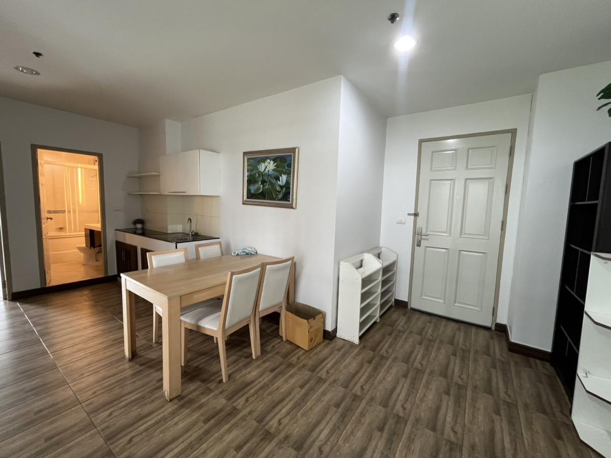 ขายคอนโดรัชดา ห้วยขวาง : 03/04/2026, รวมค่าโอนคอนโด 2 ห้องนอน ใจกลางห้วยขวาง 56 ตรม. ราคาโดนใจ! 
ใกล้ BTS/MRT ห้วยขวาง พร้อมสิ่งอำนวยความสะดวกครบครัน! 0642748883