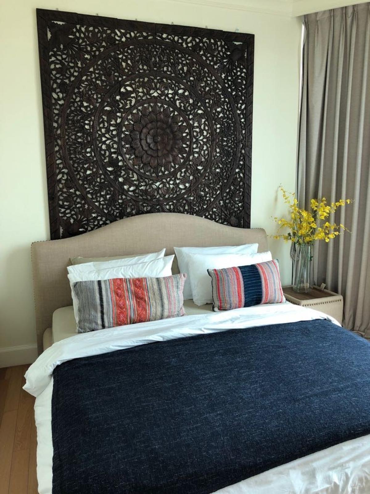 For SaleCondoSukhumvit, Asoke, Thonglor : 03/04/2026, Close to BTS Phrom Phong! Royce Private Residences 2 bedrooms 23 million
Luxury living in the city center with a swimming pool, fitness center, and English-style garden! 0642748883