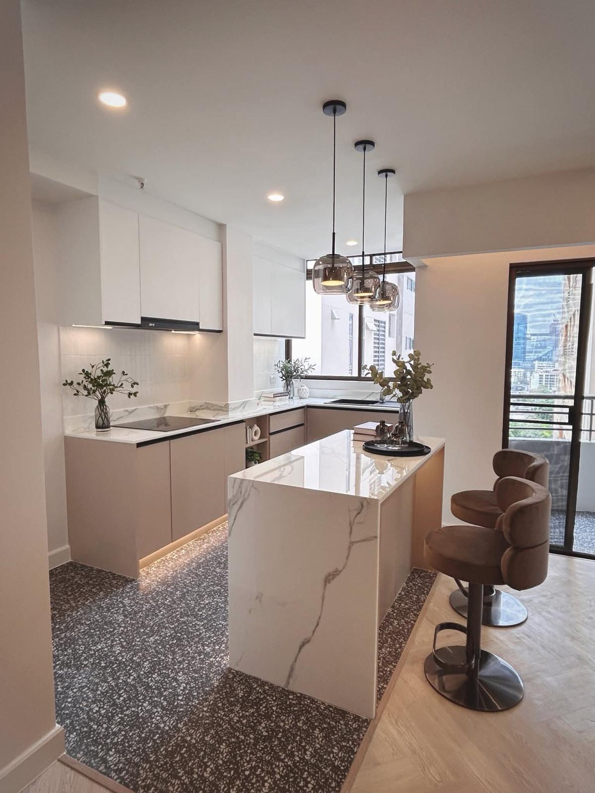 For SaleCondoSukhumvit, Asoke, Thonglor : 03/04/2026, The ultimate location in Thong Lo! 2 bedrooms, 80 sqm, starting at 8.49 million.
Close to BTS Thong Lo with complete facilities! 0642748883