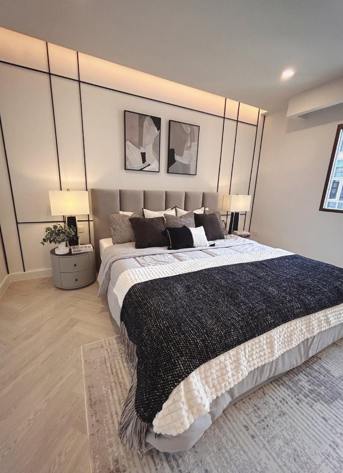 For SaleCondoSukhumvit, Asoke, Thonglor : 03/04/2026, The ultimate location in Thong Lo! 2 bedrooms, 80 sqm, starting at 8.49 million.
Close to BTS Thong Lo with complete facilities! 0642748883