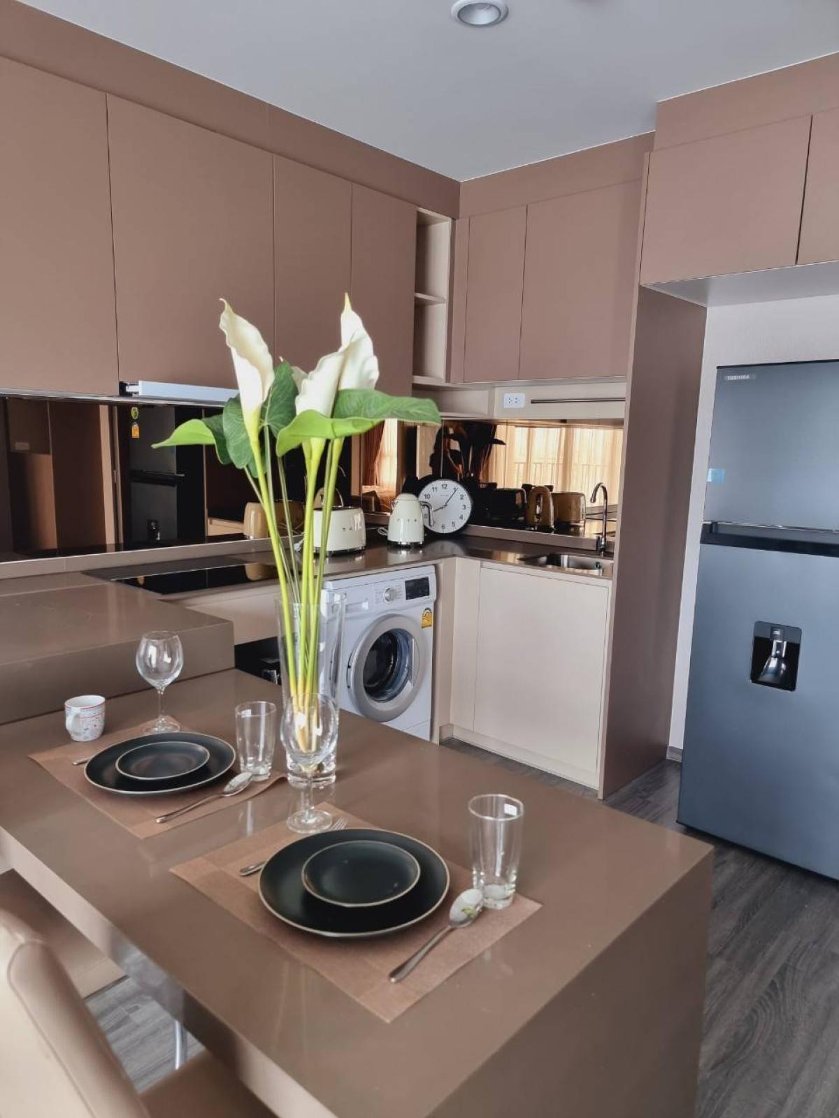 ให้เช่าคอนโดสยาม จุฬา สามย่าน : 03/04/2026, เช่าคอนโด IDEO Chula-Samyan 2 ห้องนอน ราคาพิเศษ ใกล้ BTS/MRT สามย่าน 
ชีวิตทันสมัย Sky Pool ฟิตเนส 24 ชม. เริ่มเพียง 48,000 บ./ด. 0642748883