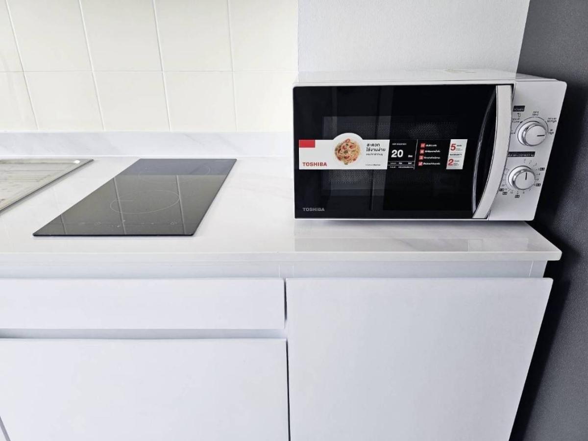 ขายคอนโดอ่อนนุช อุดมสุข : 03/04/2026, รวมค่าโอนชีวิตหรู ใกล้ BTS พระโขนง! 
คอนโด 1 นอน ชั้นดี 40.78 ตร.ม. เพียง 3.55 ลบ. 0642748883