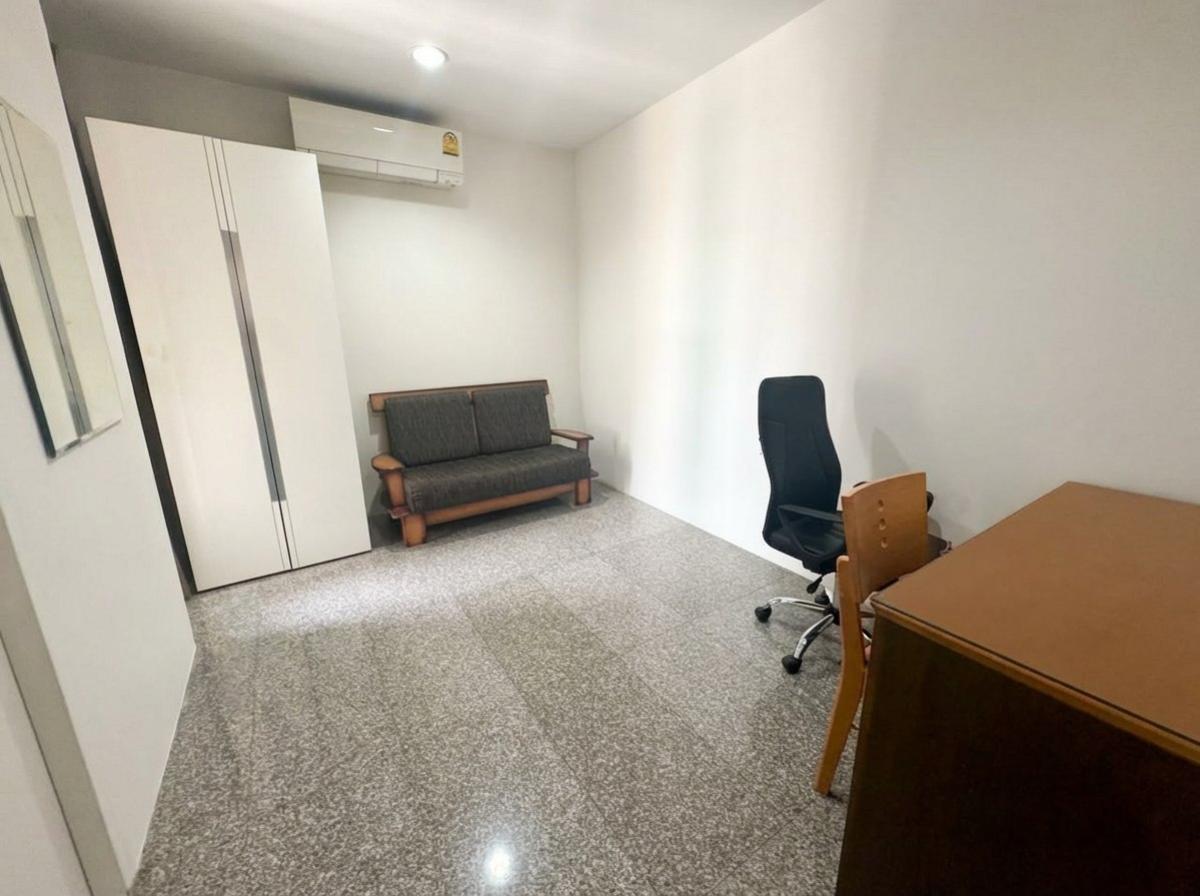 For RentCondoRatchathewi,Phayathai : 03/04/2026, Rent a 2-bedroom condo near BTS Phaya Thai for 26,000 baht
Located in the city center, close to Siam Paragon-Chulalongkorn University, with complete amenities! 0642748883