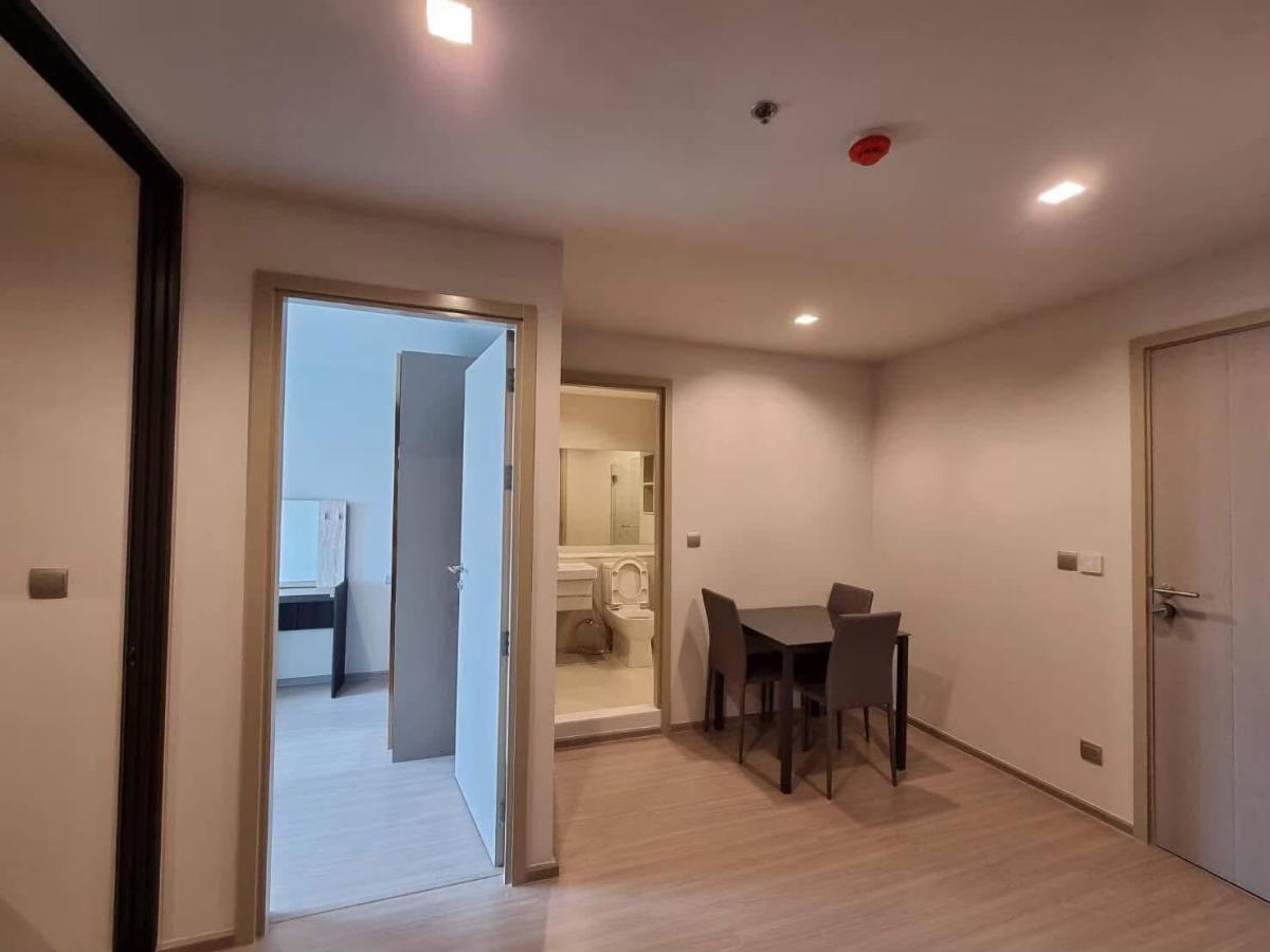 For RentCondoLadprao, Central Ladprao : 03/04/2026, Rent Life Ladprao 1 bedroom 35 sq.m. near BTS/MRT starting from 18,000 Baht/month.
With a swimming pool, fitness center, and fully equipped amenities! 0642748883