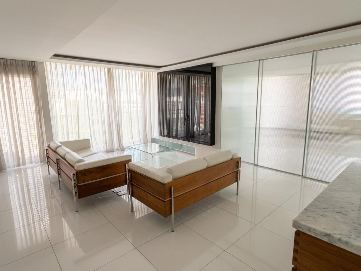 For SaleCondoWongwianyai, Charoennakor : 03/04/2026, Luxury condo 1 bedroom 81.5 sq.m. Convenient travel BTS Krung Thonburi
For sale 6.29 million / Rent 23,500 baht with complete amenities! 0642748883