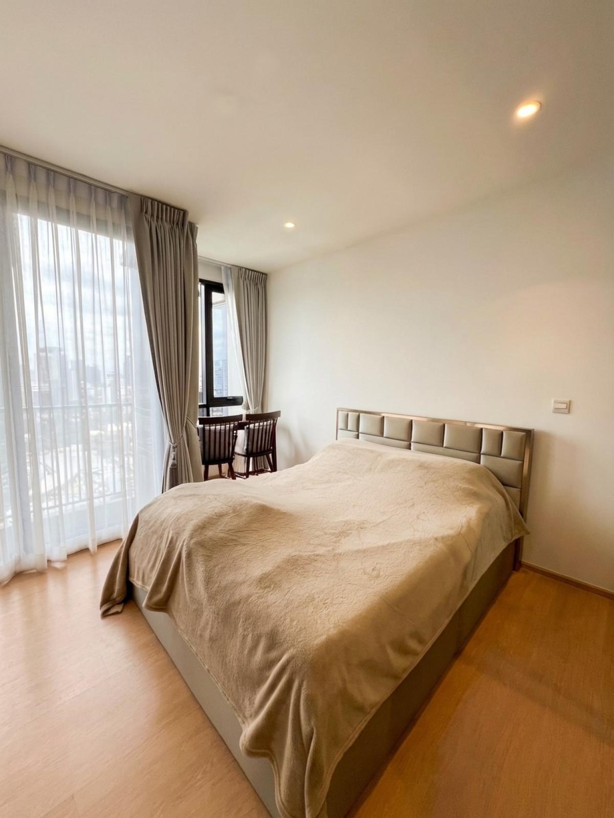 For RentCondoSukhumvit, Asoke, Thonglor : 03/04/2026, Rent a condo at Maru Ekkamai 2, 1 bedroom, 25,000 baht, near Ekkamai BTS. Complete with full amenities, meeting modern lifestyle needs! 0642748883