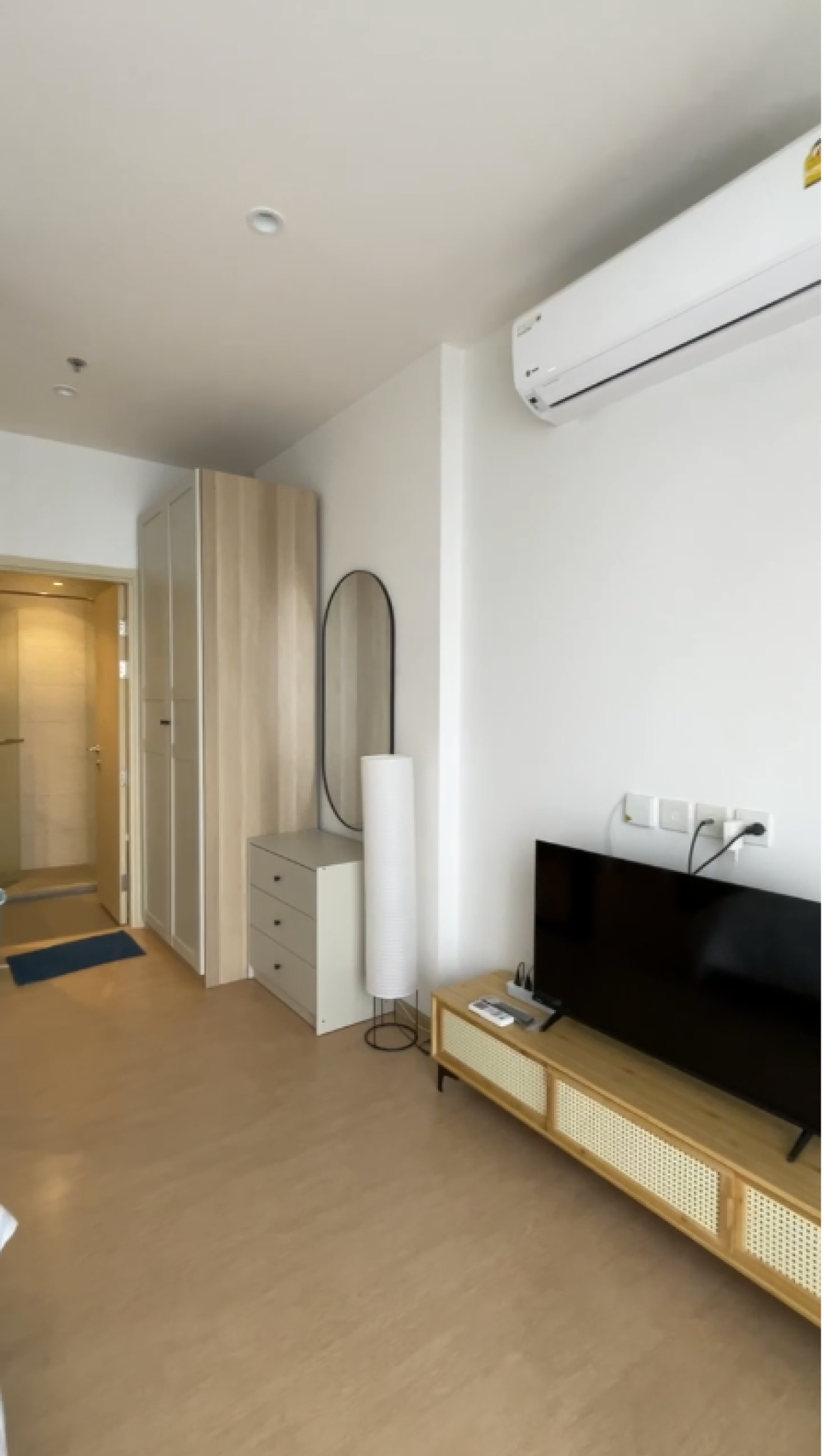 For RentCondoSukhumvit, Asoke, Thonglor : 03/04/2026, Rent MARU Ekkamai 2 rooms 1 bedroom near Ekkamai BTS
Only 25,000 THB/month with swimming pool and fitness! 0642748883