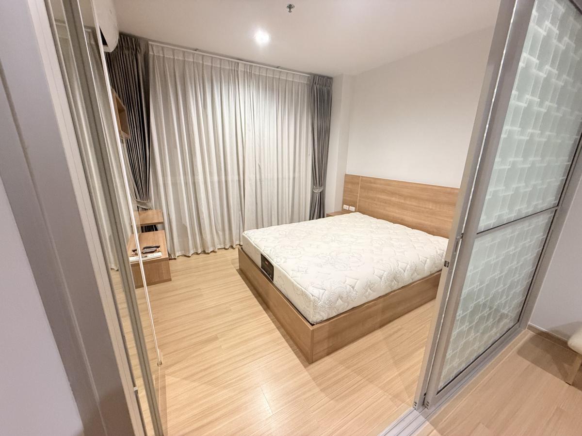For RentCondoRatchadapisek, Huaikwang, Suttisan : 03/04/2026, Rent a condo at RHYTHM Ratchada-Huaikhwang, 1 bedroom for only 18,000 Baht/month!
Near MRT Huai Khwang, convenient for all travel and fully equipped with amenities! 0642748883