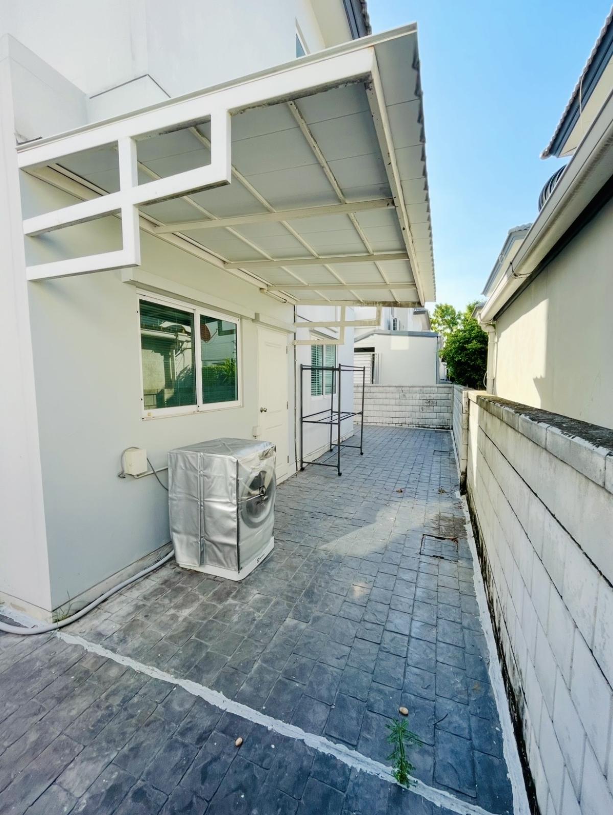 For RentHouseRathburana, Suksawat : 24/03/2026, Single house for rent, Centro Suksawat-Rama 3, ready to move in, 4 bedrooms, perfect in every area. 
New house, fully furnished, close to the expressway, convenient travel, starting at only 40,000 baht/month 0642748883