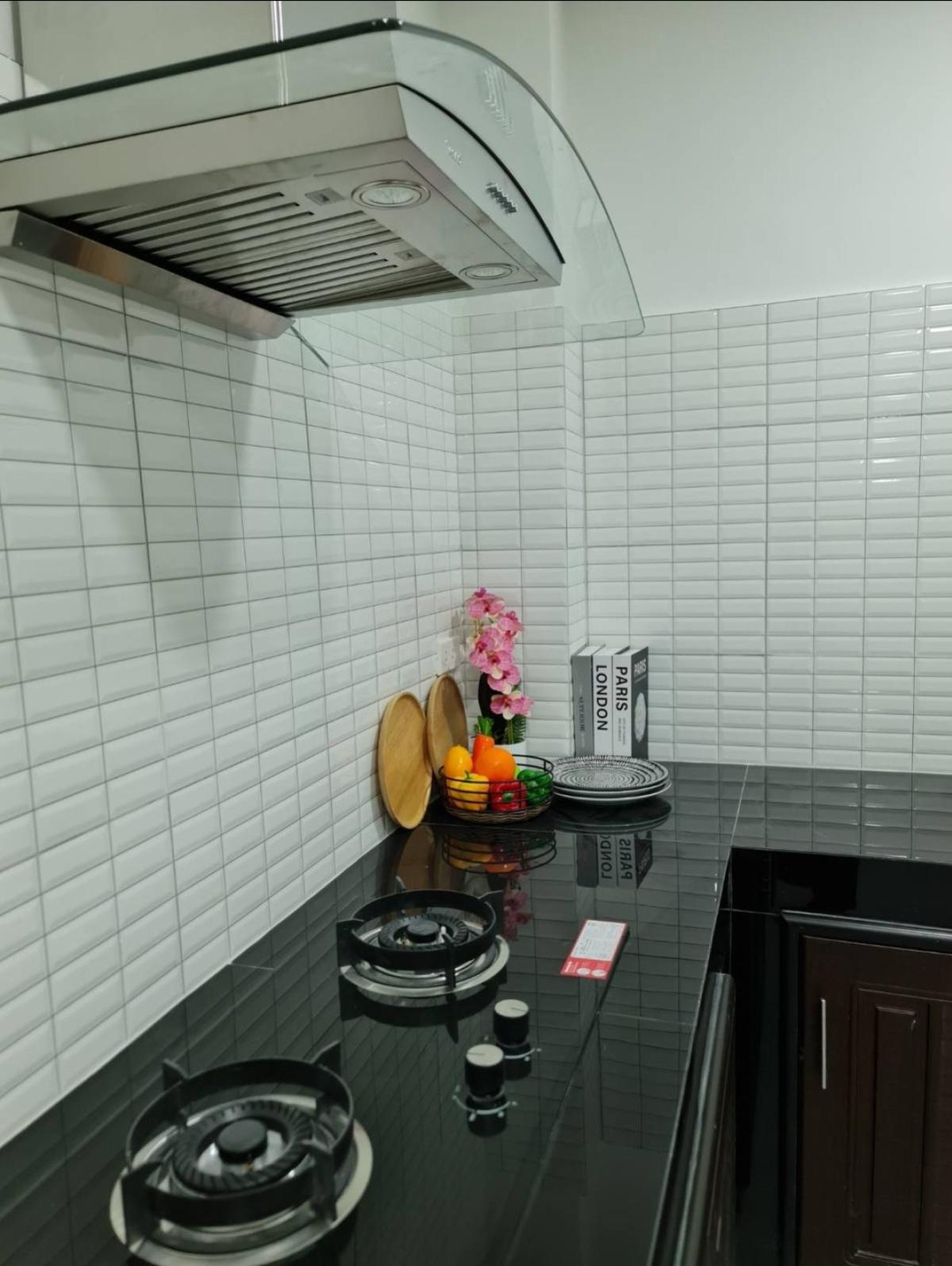 ขายทาวน์โฮมลาดพร้าว101 แฮปปี้แลนด์ : ขายทาวน์เฮ้าส์/ทาวน์โฮม  หมู่บ้าน เสนาวิลล่า 84 คลองจั่น เขต บางกะปิ กรุงเทพ CX-151217