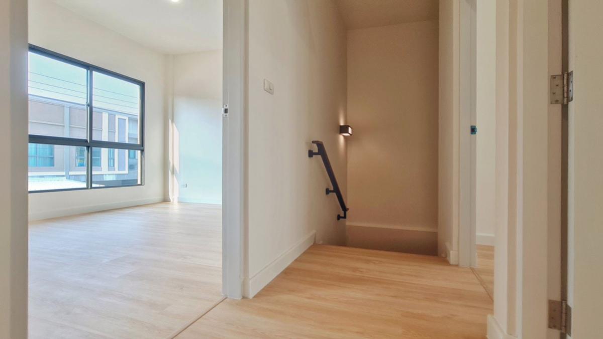 ขายทาวน์โฮมปทุมธานี รังสิต ธรรมศาสตร์ : ขายทาวน์เฮ้าส์/ทาวน์โฮม  วี คอมพาวด์ ติวานนท์-รังสิต รีโนเวทใหม่ บางกะดี เมืองปทุมธานี ปทุมธานี CX-151218