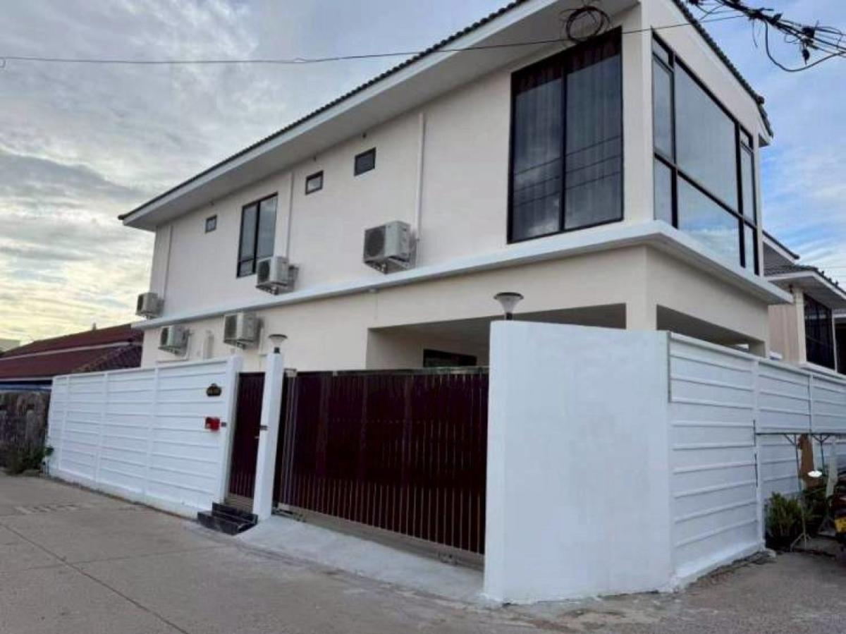 ขายบ้านพัทยา บางแสน ชลบุรี สัตหีบ : ขายบ้านเดียว 2 ชั้น พื้นที่ 320 ตารางวา พัทยา ชลบุรี เมืองพัทยา บางละมุง ชลบุรี CX-151405