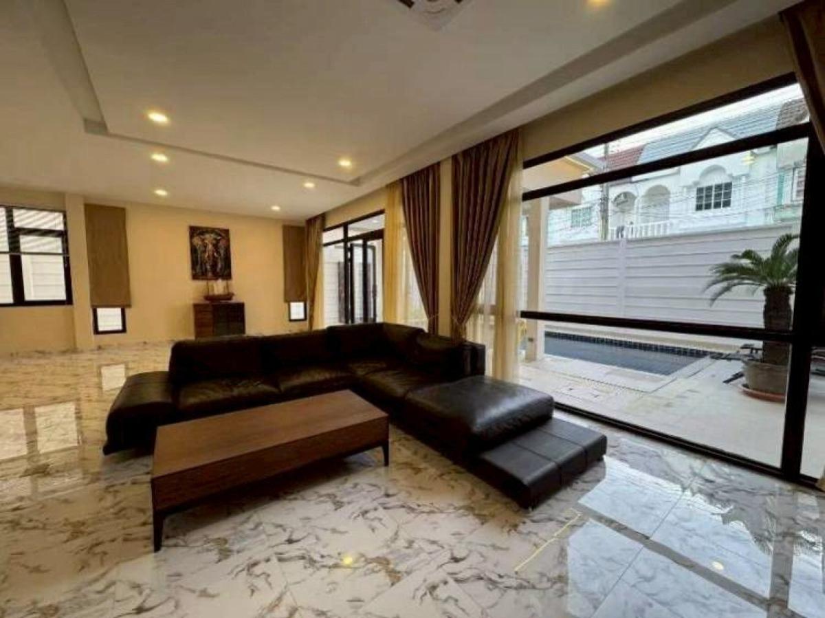 ขายบ้านพัทยา บางแสน ชลบุรี สัตหีบ : ขายบ้านเดียว 2 ชั้น พื้นที่ 320 ตารางวา พัทยา ชลบุรี เมืองพัทยา บางละมุง ชลบุรี CX-151405