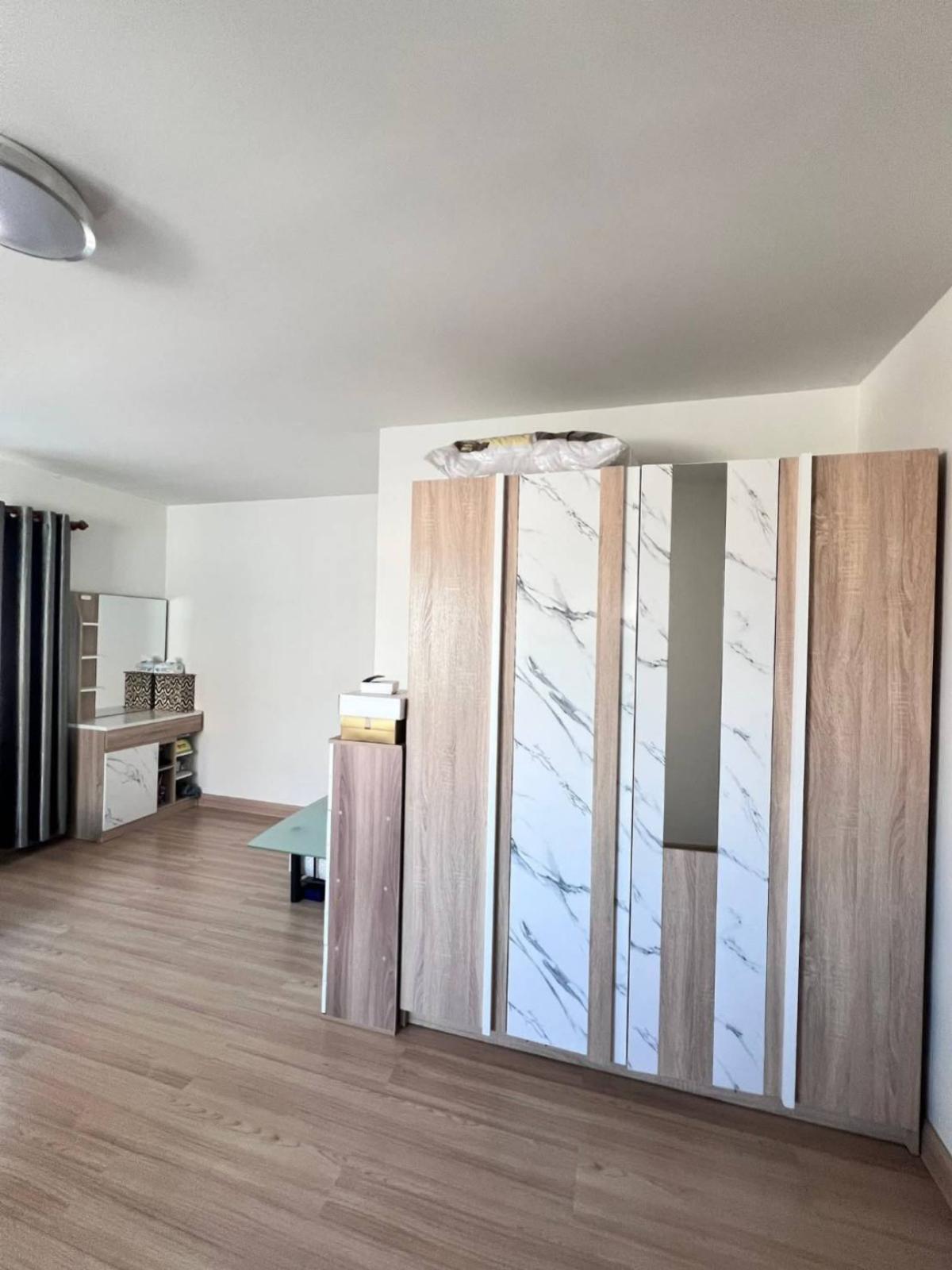 ขายบ้านพัทยา บางแสน ชลบุรี สัตหีบ : ขายบ้าน  ไลฟ โฮม ซอย 12 นาป่า เมืองชลบุรี ชลบุรี CX-151334