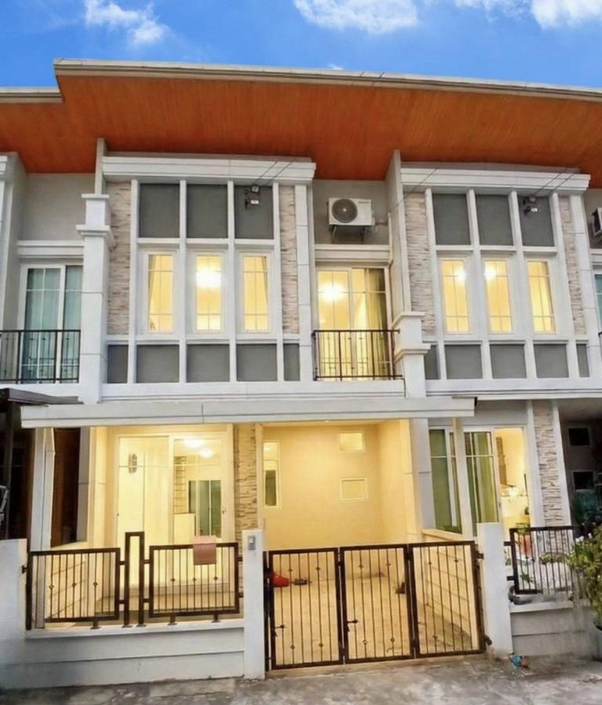 ขายทาวน์โฮมวิภาวดี ดอนเมือง หลักสี่ : ขายทาวน์เฮ้าส์/ทาวน์โฮม  โกลเด้น ทาวน์ พหลโยธิน - สะพานใหม่ สายไหม เขต สายไหม กรุงเทพ CX-150673