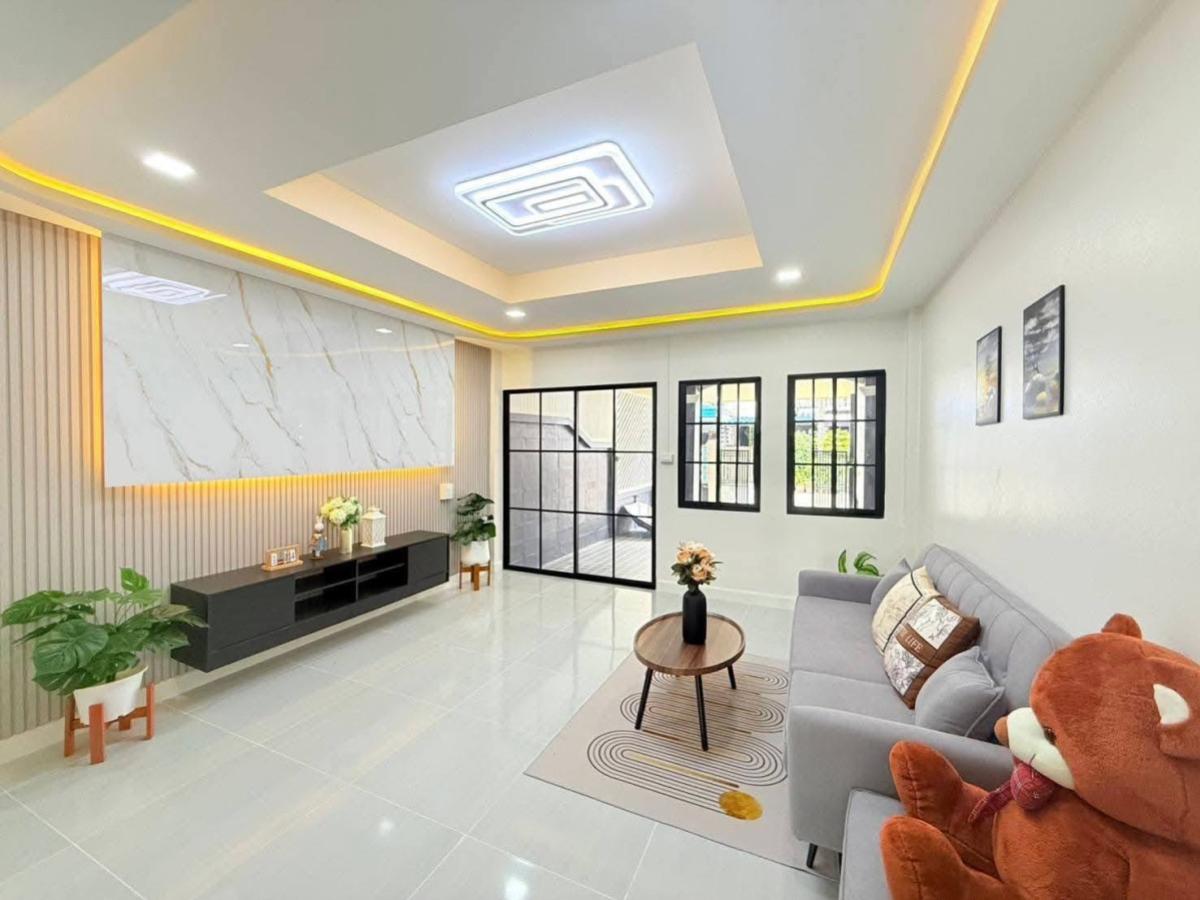 ขายทาวน์โฮมนวมินทร์ รามอินทรา : ขายทาวน์เฮ้าส์/ทาวน์โฮม  ศรีธราวรรณ รีโนเวทใหม่ สายไหม เขต สายไหม กรุงเทพ CX-150965