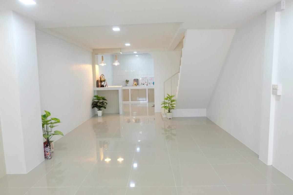 ขายทาวน์โฮมสมุทรปราการ สำโรง : ขายทาวน์เฮ้าส์/ทาวน์โฮม  สินวงศ์ รีโนเวทใหม่ เทพารักษ์ เมืองสมุทรปราการ สมุทรปราการ CX-150820