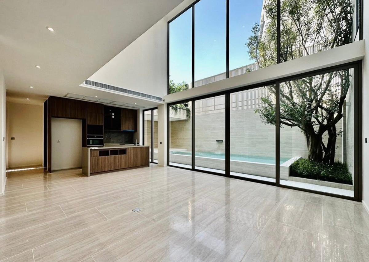 ขายบ้านสาทร นราธิวาส : ขายคอนโด  แอดเลอร์ ถนนจันทร์ หน้ากว้าง BTS-สะพานตากสิน วัดพระยาไกร เขต บางคอแหลม กรุงเทพ CX-150170