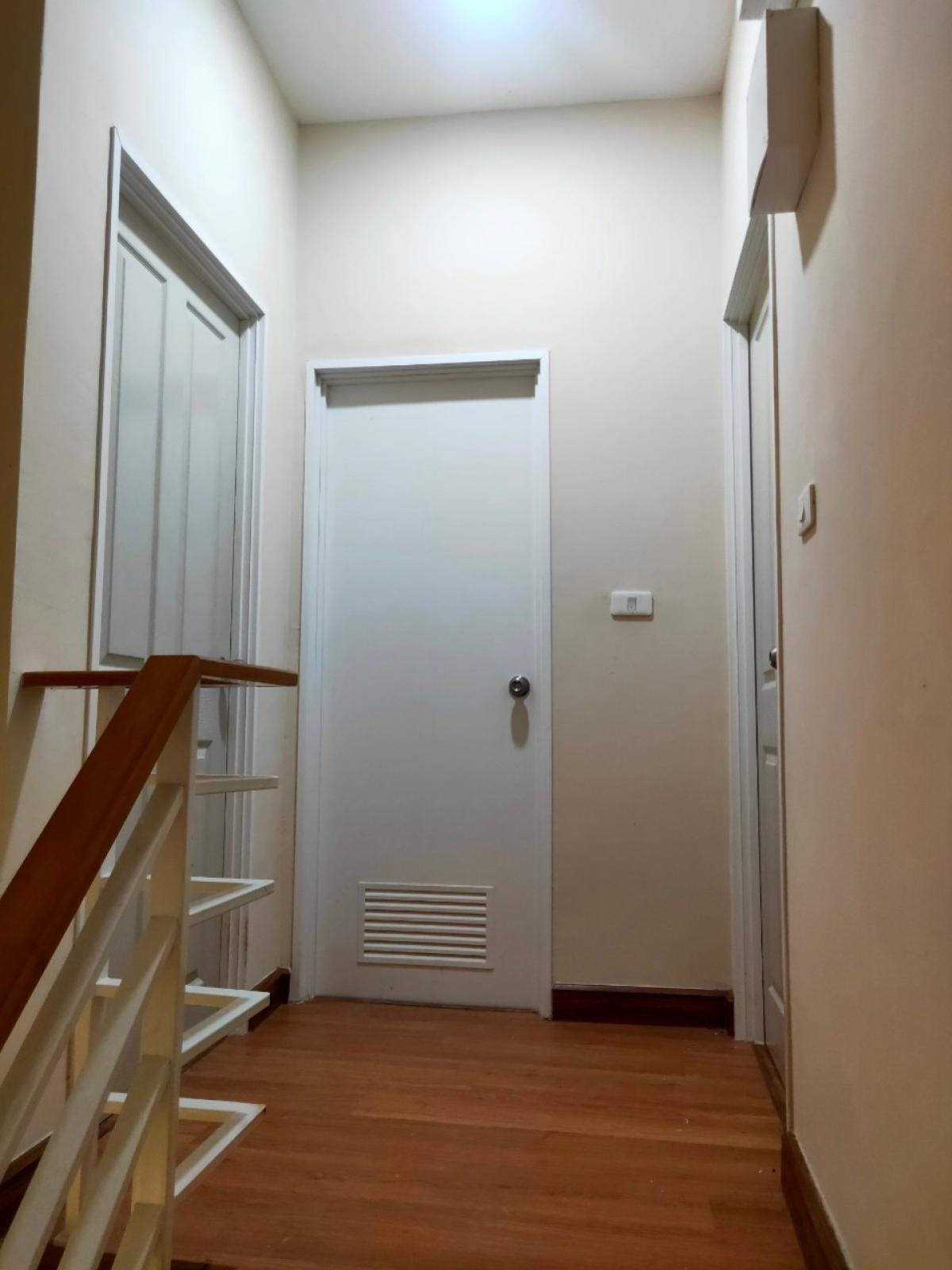 ขายทาวน์โฮมพัฒนาการ ศรีนครินทร์ : ขายทาวน์เฮ้าส์/ทาวน์โฮม  โกลเด้น ทาวน์ 2 ศรีนครินทร์ - สุขุมวิท บางเมือง เมืองสมุทรปราการ สมุทรปราการ CX-150528