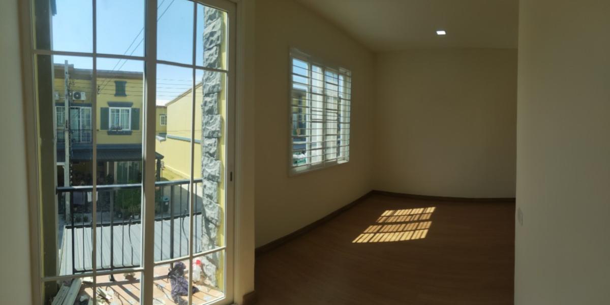 ขายทาวน์โฮมพัฒนาการ ศรีนครินทร์ : ขายทาวน์เฮ้าส์/ทาวน์โฮม  โกลเด้น ทาวน์ 2 ศรีนครินทร์ - สุขุมวิท บางเมือง เมืองสมุทรปราการ สมุทรปราการ CX-150528