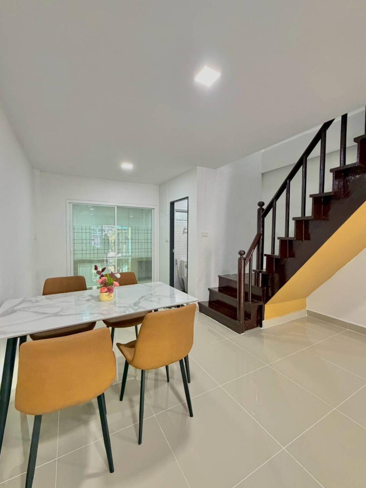 ขายทาวน์โฮมพระราม 5 ราชพฤกษ์ บางกรวย : ขายทาวน์เฮ้าส์/ทาวน์โฮม  บ้านสวนนนท์ 2 รีโนเวทใหม่ บางกร่าง เมืองนนทบุรี นนทบุรี CX-150773