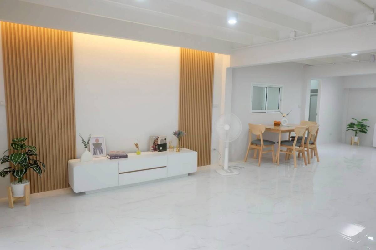 ขายทาวน์โฮมวิภาวดี ดอนเมือง หลักสี่ : ขายทาวน์เฮ้าส์/ทาวน์โฮม  ปิ่นเจริญ 3 หน้ากว้าง รีโนเวทใหม่ สีกัน เขต ดอนเมือง กรุงเทพ CX-150818