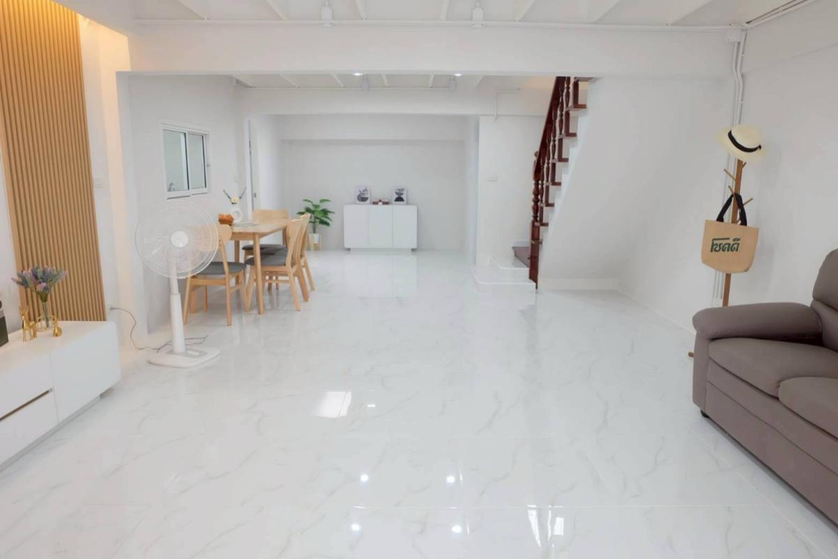 ขายทาวน์โฮมวิภาวดี ดอนเมือง หลักสี่ : ขายทาวน์เฮ้าส์/ทาวน์โฮม  ปิ่นเจริญ 3 หน้ากว้าง รีโนเวทใหม่ สีกัน เขต ดอนเมือง กรุงเทพ CX-150818