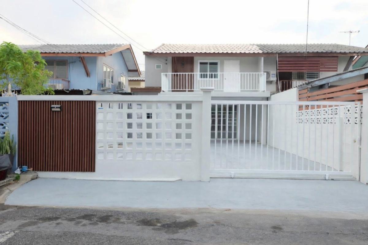 ขายทาวน์โฮมวิภาวดี ดอนเมือง หลักสี่ : ขายทาวน์เฮ้าส์/ทาวน์โฮม  ปิ่นเจริญ 3 หน้ากว้าง รีโนเวทใหม่ สีกัน เขต ดอนเมือง กรุงเทพ CX-150818