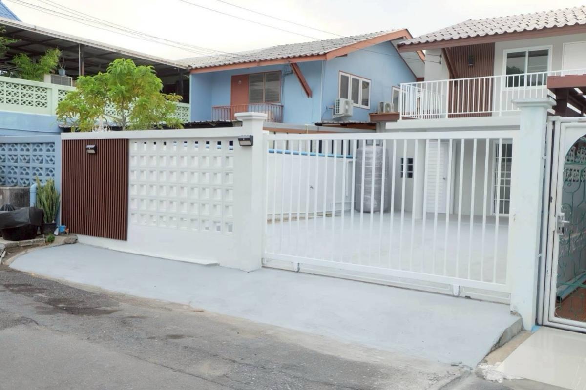 ขายทาวน์โฮมวิภาวดี ดอนเมือง หลักสี่ : ขายทาวน์เฮ้าส์/ทาวน์โฮม  ปิ่นเจริญ 3 หน้ากว้าง รีโนเวทใหม่ สีกัน เขต ดอนเมือง กรุงเทพ CX-150818