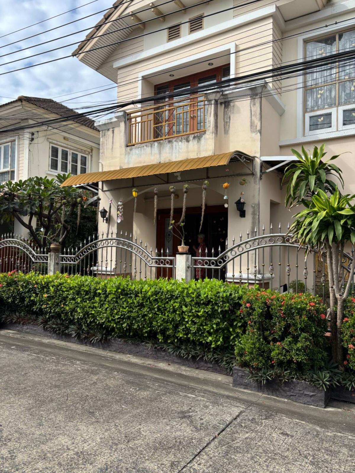 ขายบ้านปิ่นเกล้า จรัญสนิทวงศ์ : ขายบ้าน  บ้านธีรินทร์  อินทราวาส บางระมาด เขต ตลิ่งชัน กรุงเทพ CX-150812