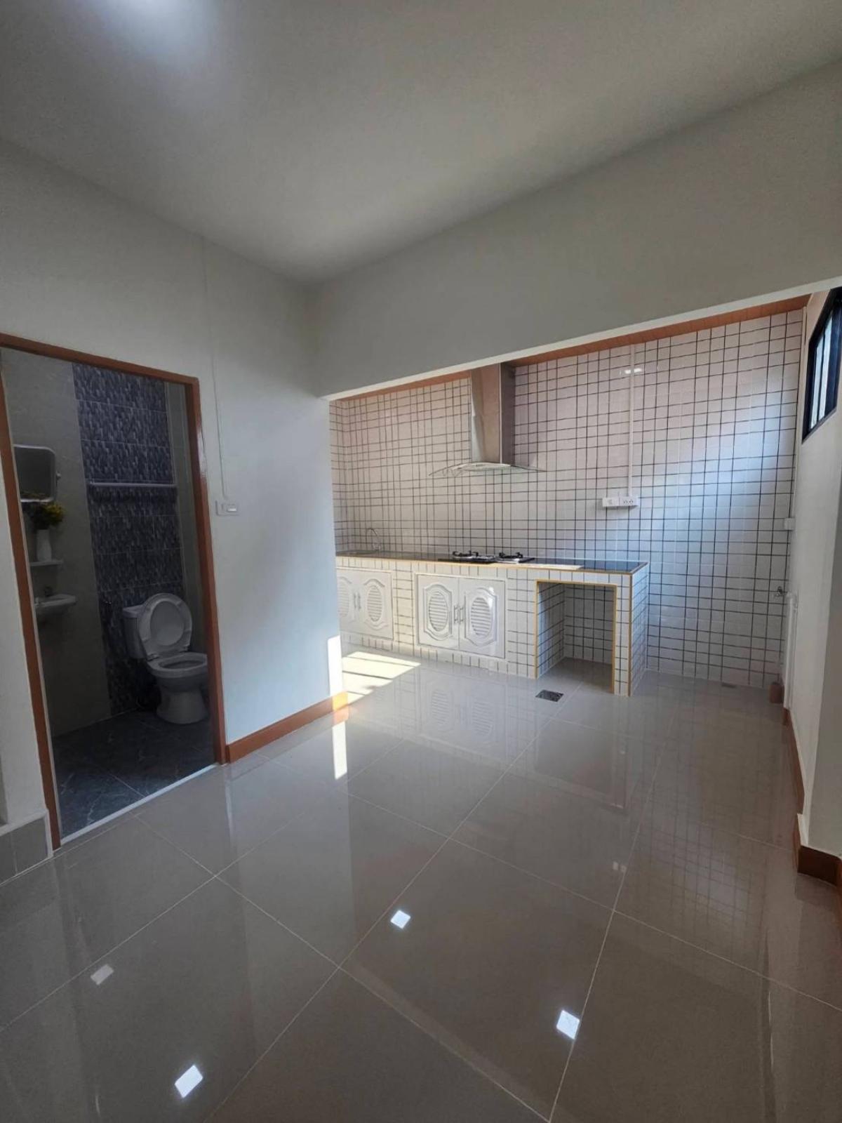 ขายทาวน์โฮมเกษตร นวมินทร์ ลาดปลาเค้า : ขายทาวน์เฮ้าส์/ทาวน์โฮม  บ้านพนมนครวิลล์ รีโนเวทใหม่ BTS-มหาวิทยาลัยเกษตรศาสตร์ จรเข้บัว เขต ลาดพร้าว กรุงเทพ CX-150622