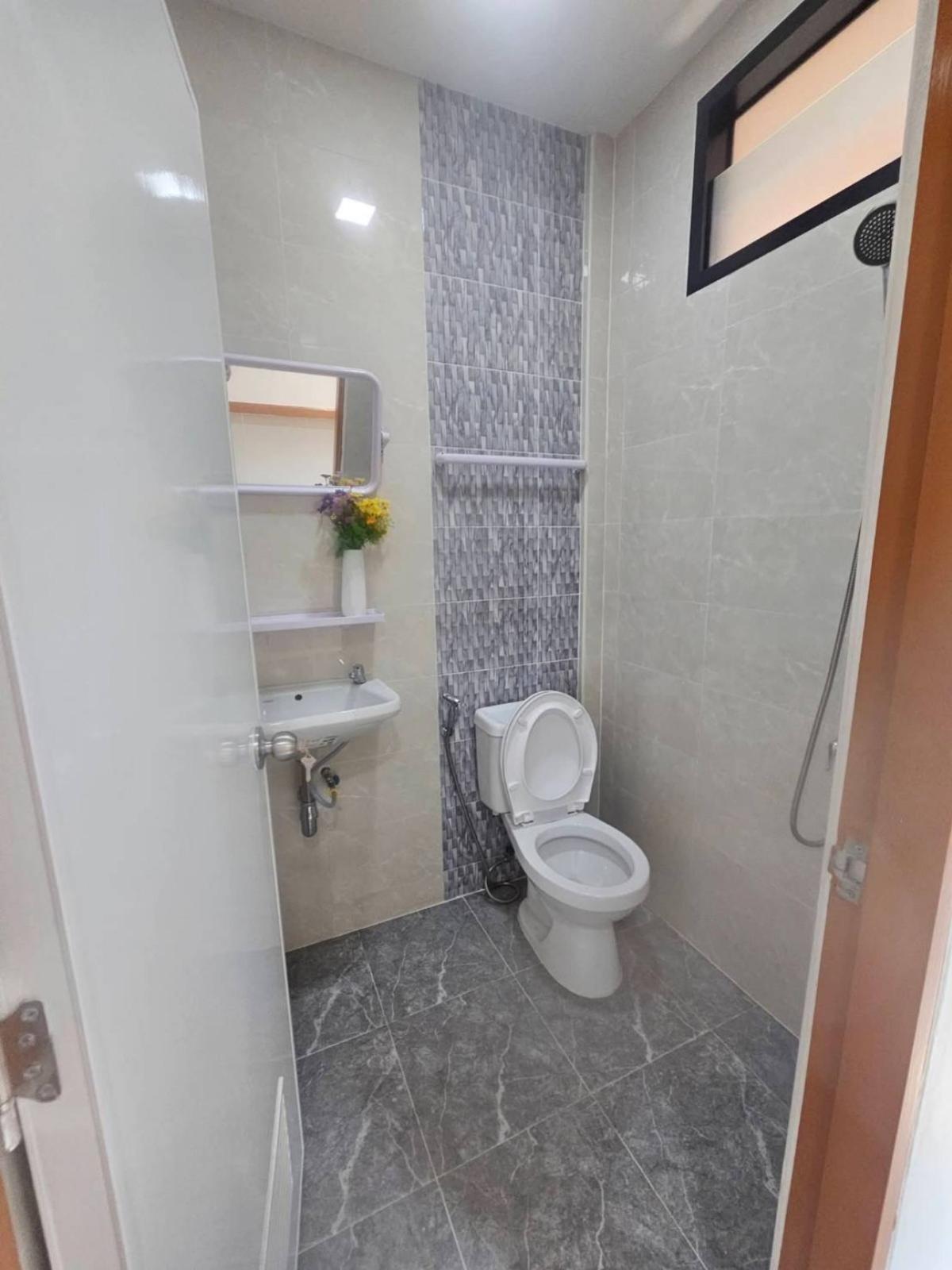 ขายทาวน์โฮมเกษตร นวมินทร์ ลาดปลาเค้า : ขายทาวน์เฮ้าส์/ทาวน์โฮม  บ้านพนมนครวิลล์ รีโนเวทใหม่ BTS-มหาวิทยาลัยเกษตรศาสตร์ จรเข้บัว เขต ลาดพร้าว กรุงเทพ CX-150622