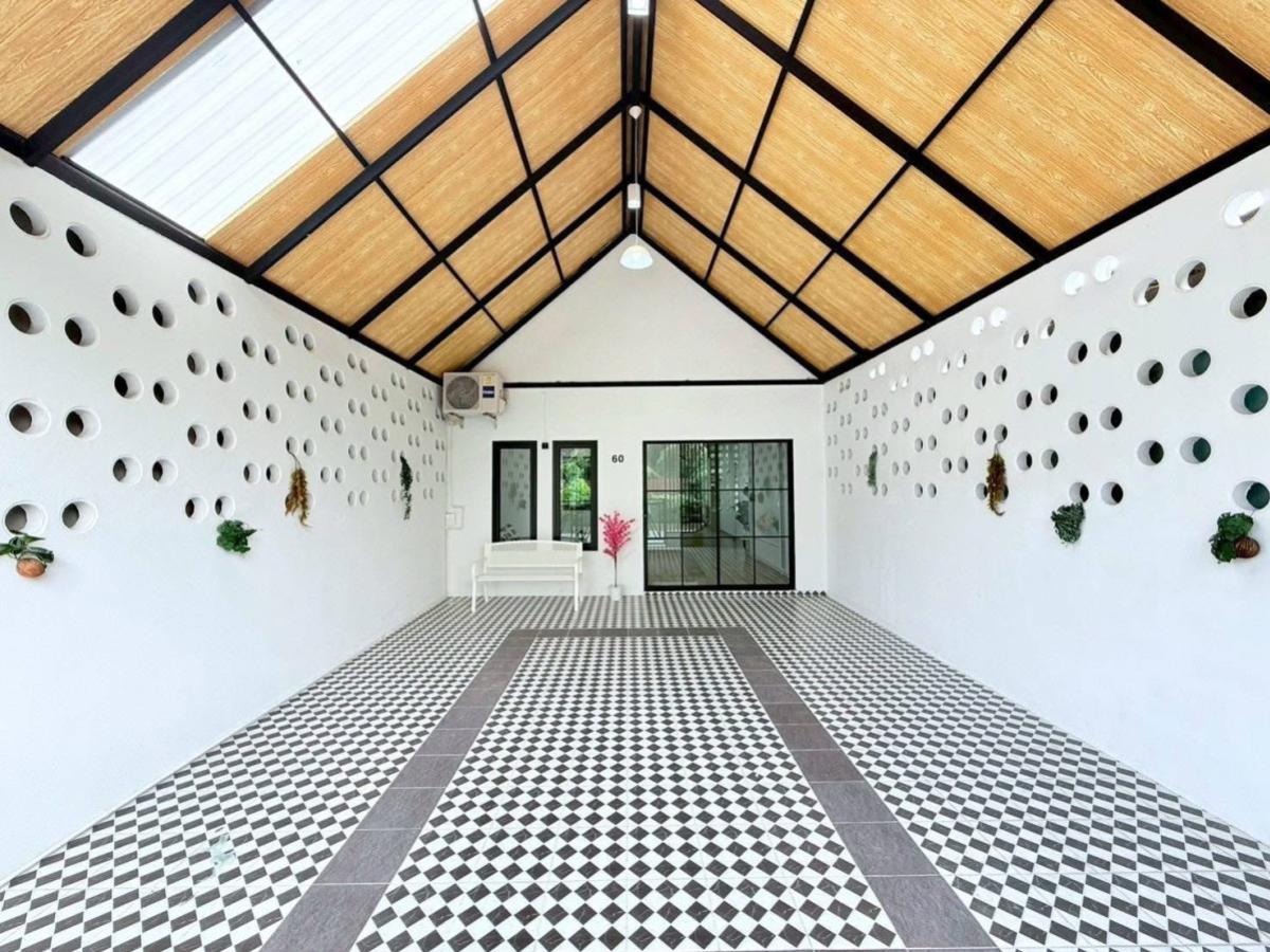 ขายทาวน์โฮมนวมินทร์ รามอินทรา : ขายทาวน์เฮ้าส์/ทาวน์โฮม  เพชรไพลิน พระยาสุเรนทร์ 35 รีโนเวทใหม่ บางชัน เขต คลองสามวา กรุงเทพ CX-150851