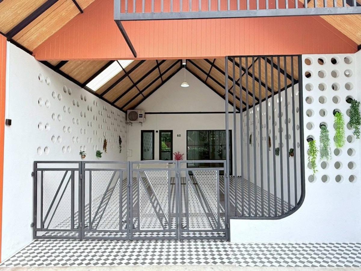 ขายทาวน์โฮมนวมินทร์ รามอินทรา : ขายทาวน์เฮ้าส์/ทาวน์โฮม  เพชรไพลิน พระยาสุเรนทร์ 35 รีโนเวทใหม่ บางชัน เขต คลองสามวา กรุงเทพ CX-150851