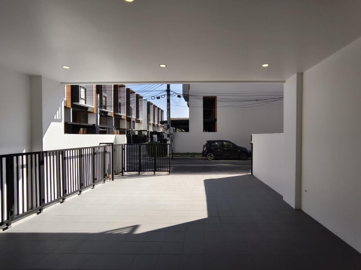 ขายทาวน์โฮมพัฒนาการ ศรีนครินทร์ : ขายทาวน์เฮ้าส์/ทาวน์โฮม  ชิเซน พัฒนาการ 32 สวนหลวง เขต สวนหลวง กรุงเทพ CX-150848