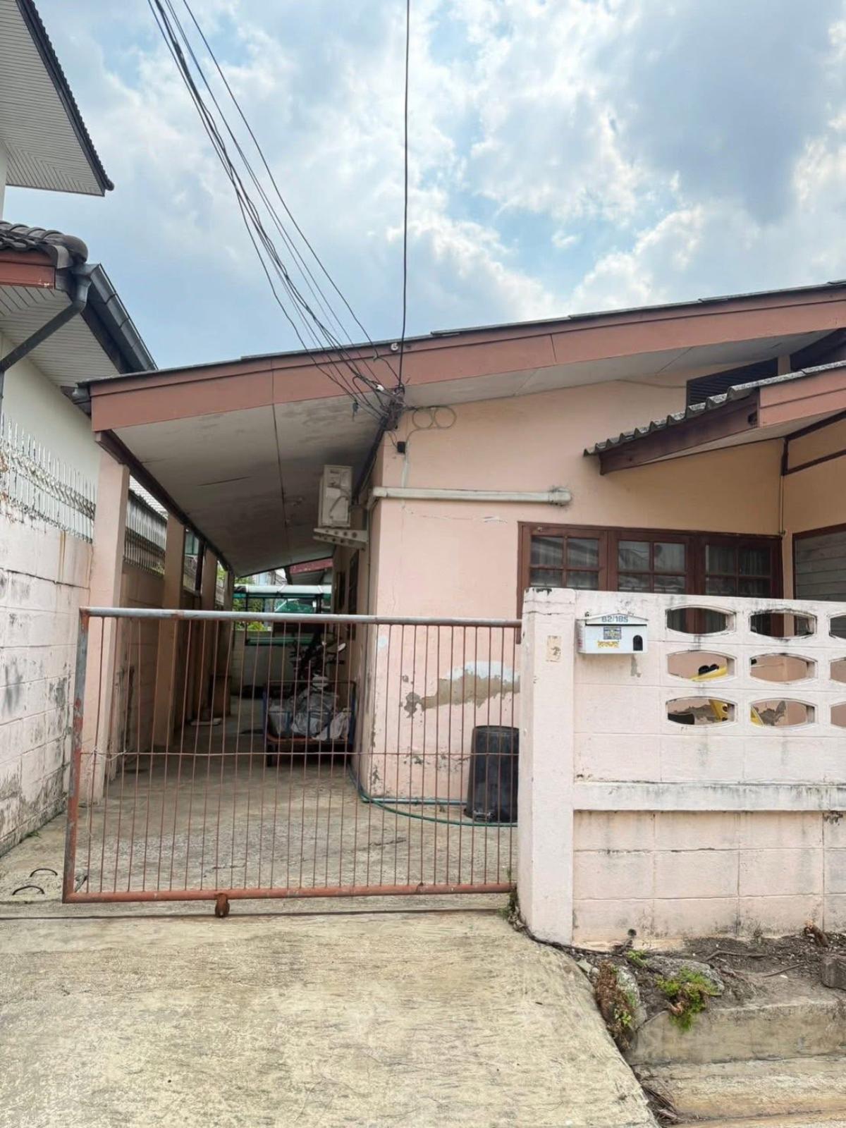 ขายบ้านเกษตร นวมินทร์ ลาดปลาเค้า : ขายบ้าน  บ้านเสนานิเวศน์ 2 จรเข้บัว เขต ลาดพร้าว กรุงเทพ CX-150829