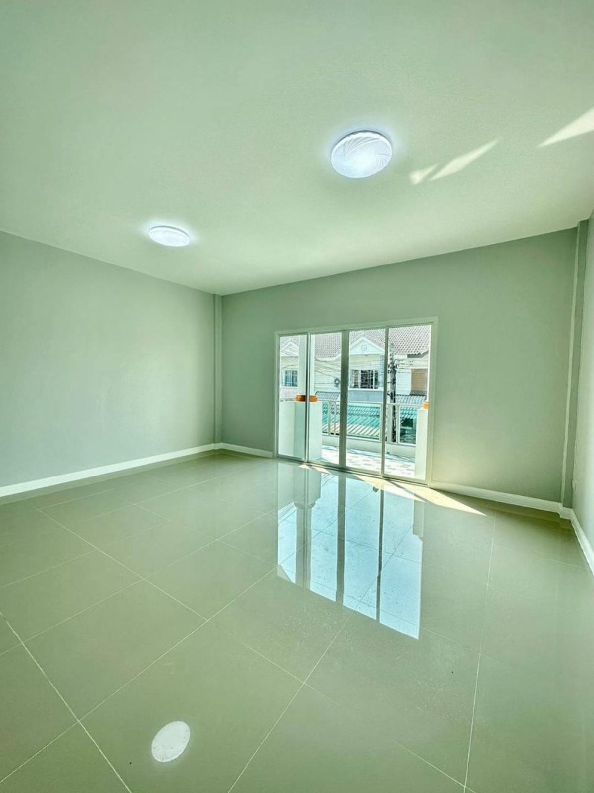 ขายทาวน์โฮมนนทบุรี บางใหญ่ บางบัวทอง : ขายทาวน์เฮ้าส์/ทาวน์โฮม  บ้านมณฑล 5 กันตนา-พระราม 5 บางม่วง บางใหญ่ นนทบุรี CX-144187