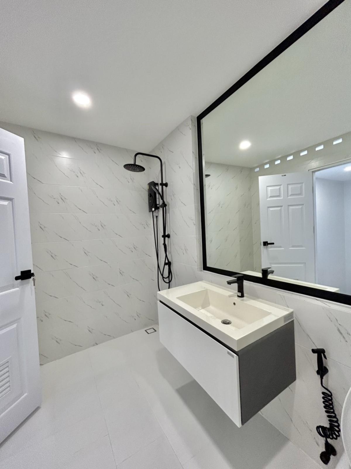 For SaleTownhomeSathorn, Narathiwat : For Sale Townhouse in prime area, Soi Sathorn 21  , Yannawa , Sa Thon , Bangkok , CX-150718