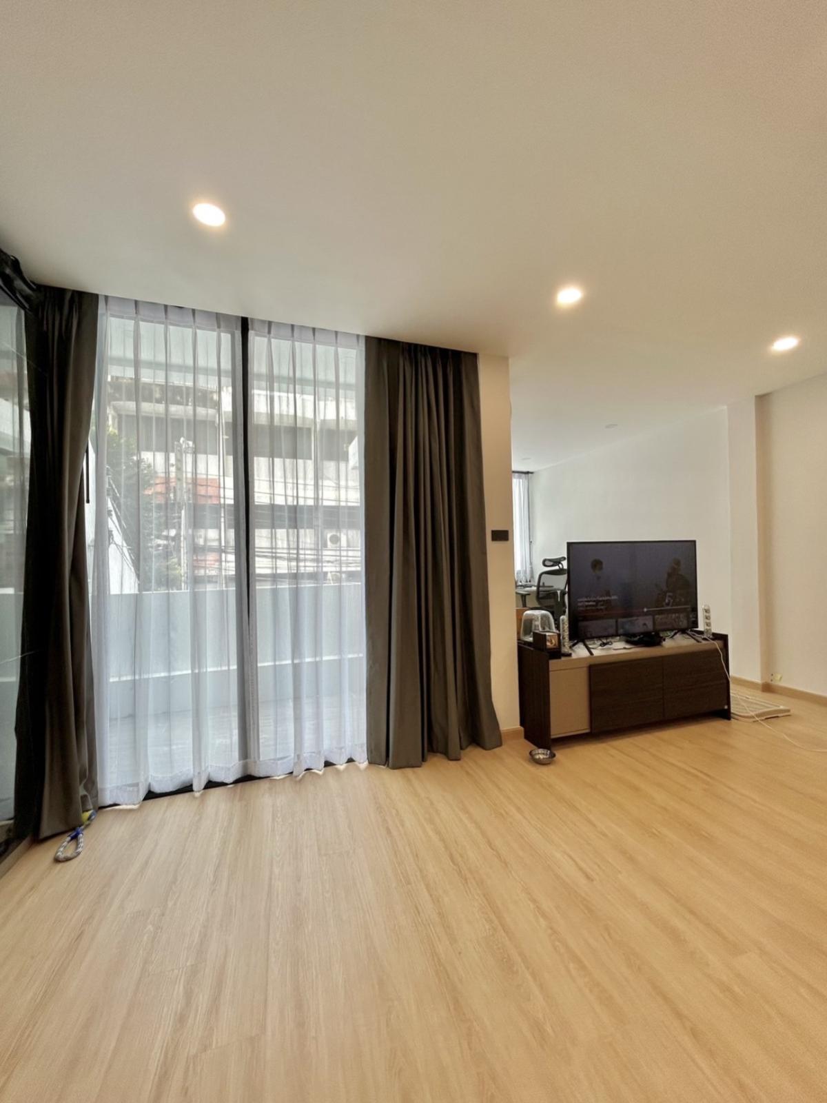 For SaleTownhomeSathorn, Narathiwat : For Sale Townhouse in prime area, Soi Sathorn 21  , Yannawa , Sa Thon , Bangkok , CX-150718