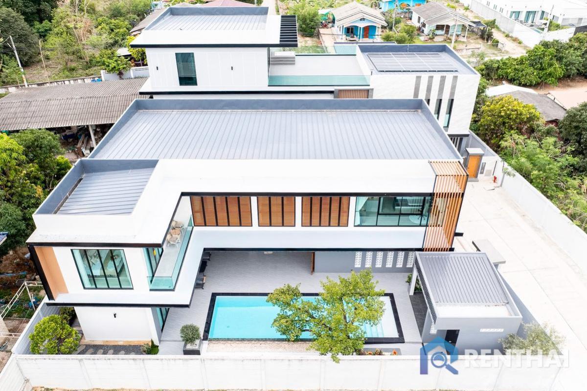 For SaleHousePattaya, Bangsaen, Chonburi : Luxury 5-Bedroom Villa near Mabprachan Lake, Pattaya