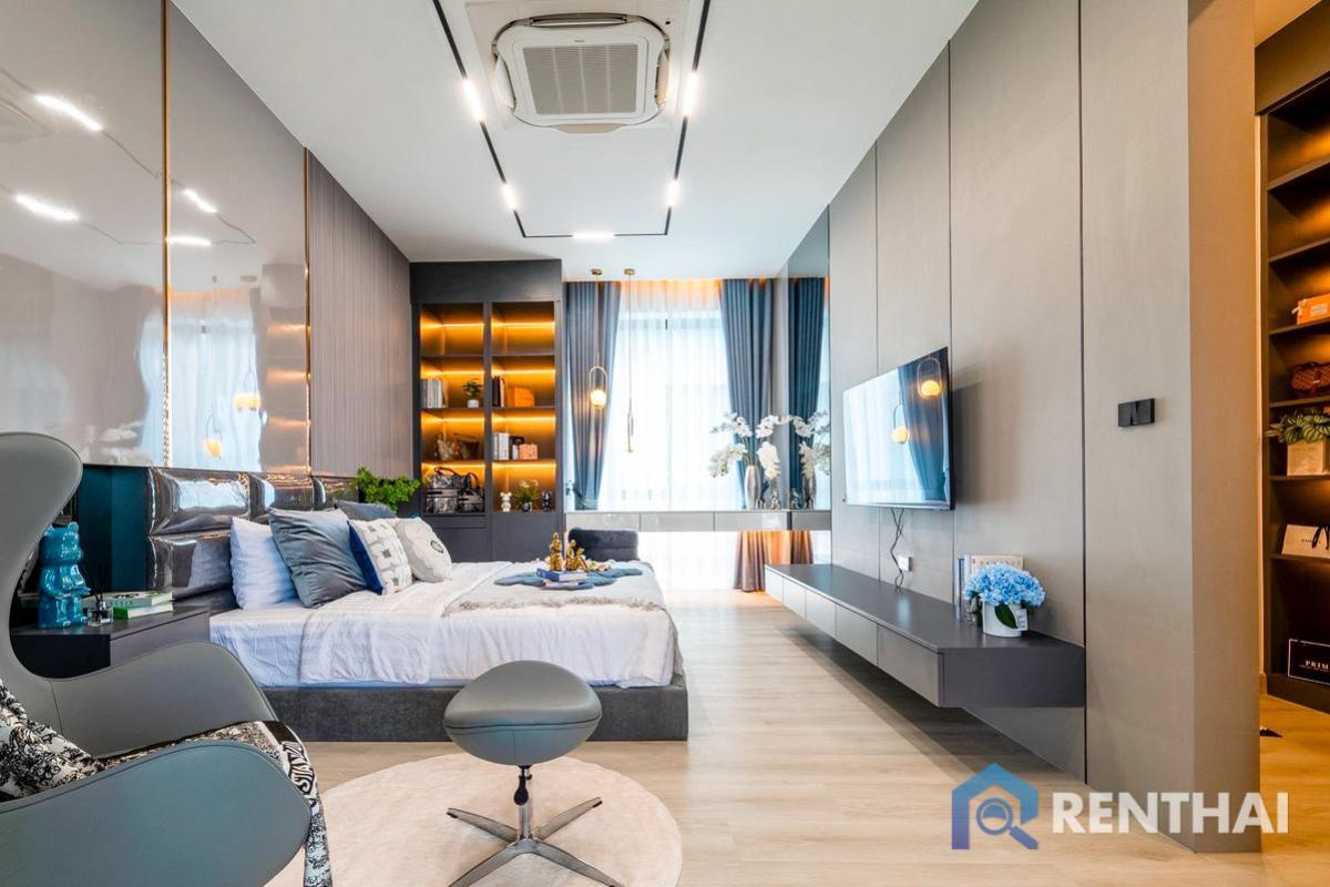 For SaleHousePattaya, Bangsaen, Chonburi : Luxury 5-Bedroom Villa near Mabprachan Lake, Pattaya