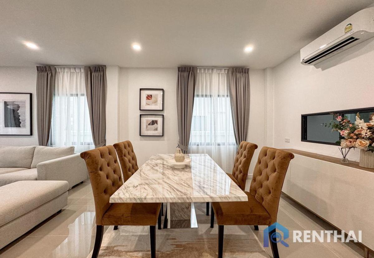 For SaleHousePattaya, Bangsaen, Chonburi : Twin house, 2-storey, Modern Tropical style with a bright and airy design, fully furnished.